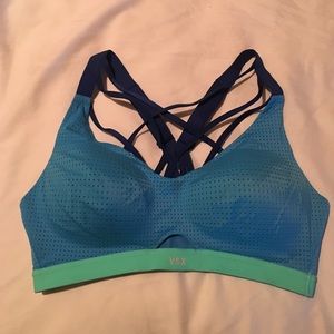 Victorias secret Vsx sports bra 36c worn once